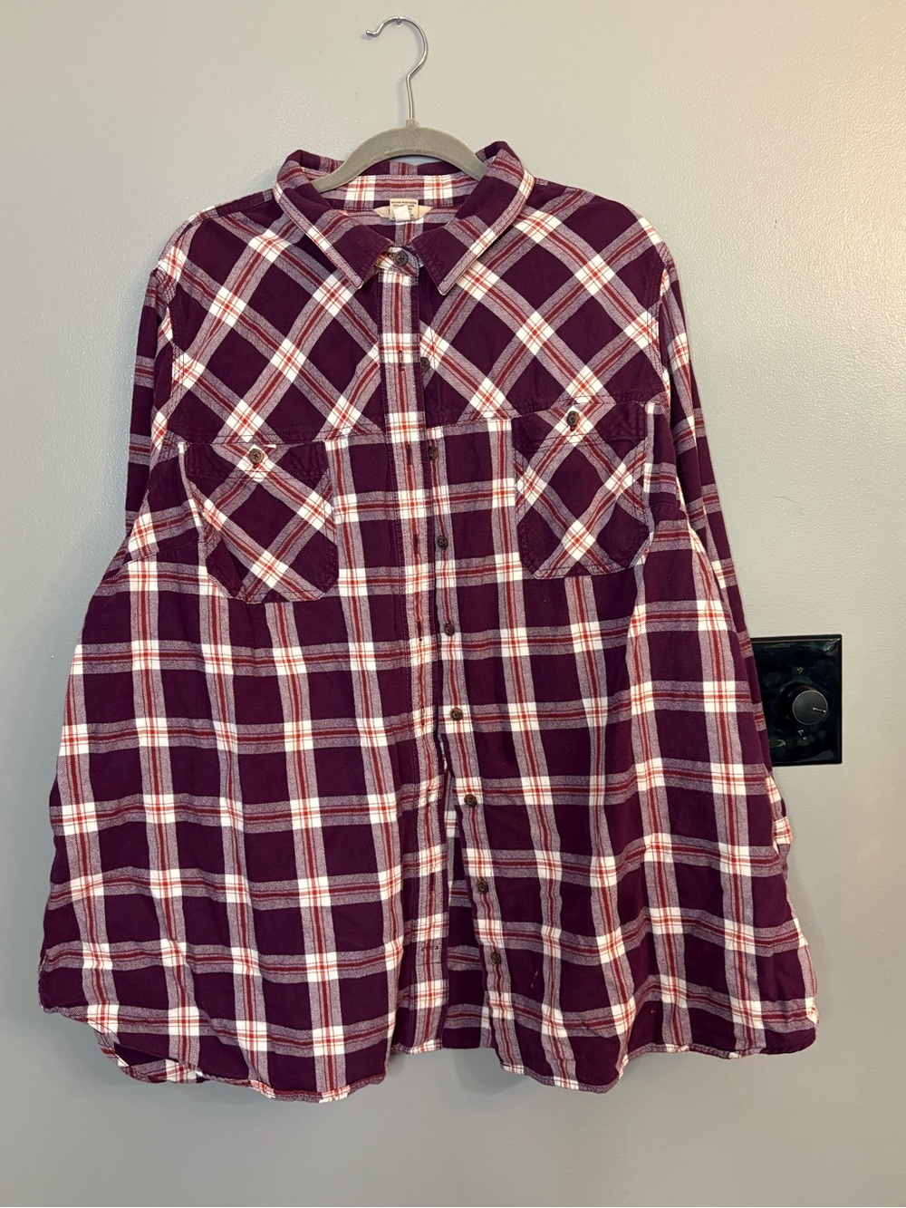 Men’s Duluth Trading Co button up flannel size 4x look at picture for small flaw